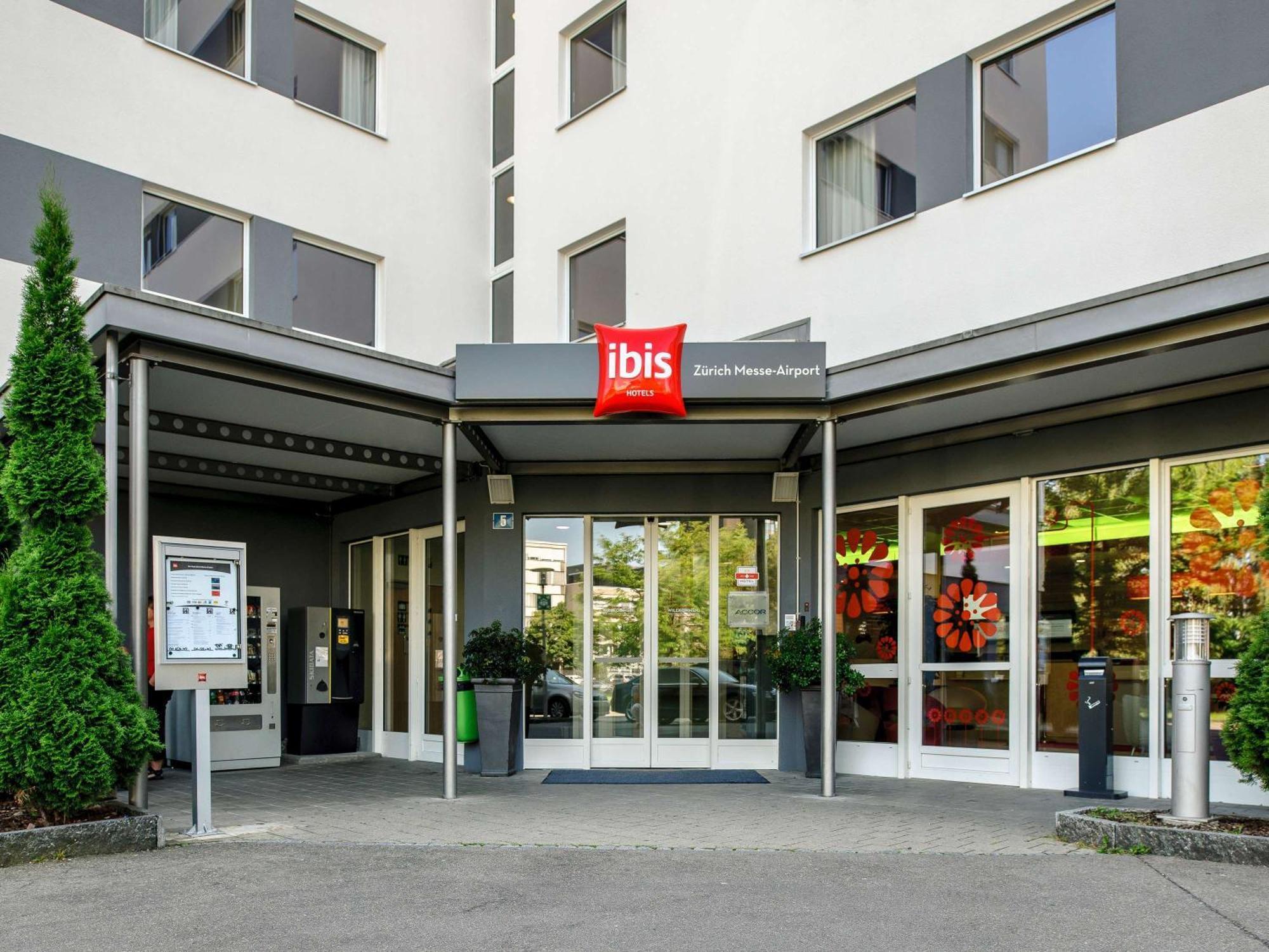 Hotel Ibis Zuerich Messe Airport Esterno foto